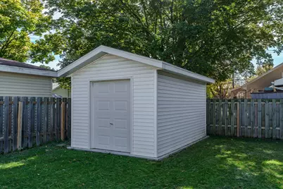 221 Merrill Avenue, Loves Park, IL 61111 - Photo 23