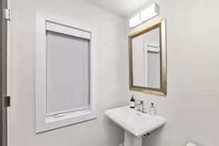 4542 S Prairie Ave, Chicago, IL 60653 - Photo 11