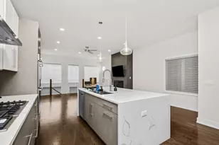 4542 S Prairie Ave, Chicago, IL 60653 - Photo 7