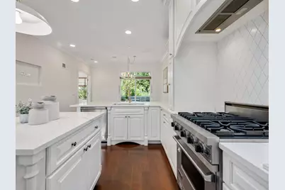 98 W Kennedy Lane, Hinsdale, IL 60521 - Photo 17