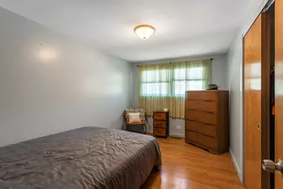 415 Wilkins Drive, Des Plaines, IL 60016 - Photo 13
