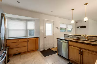 415 Wilkins Drive, Des Plaines, IL 60016 - Photo 7