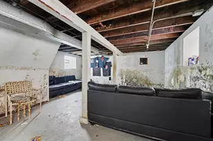 8843 S Carpenter St, Chicago, IL 60620 - Photo 13