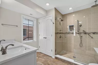 1027 Lincoln Trail, Oak Park, IL 60302 - Photo 13