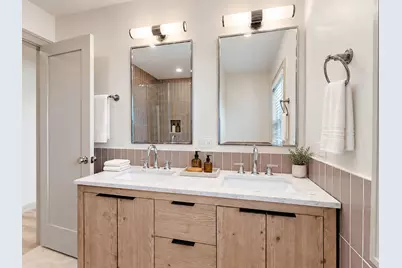 318 Happ Road #B, Northfield, IL 60093 - Photo 13