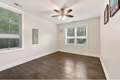 2957 W Cornelia Avenue #4, Chicago, IL 60618 - Photo 5
