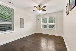 2957 W Cornelia Ave, Chicago, IL 60618 - Photo 5