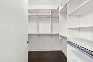2957 W Cornelia Ave, Chicago, IL 60618 - Photo 23