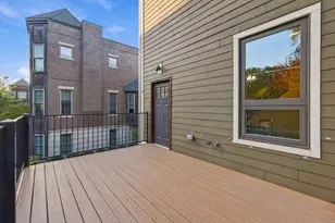 2957 W Cornelia Ave, Chicago, IL 60618 - Photo 31