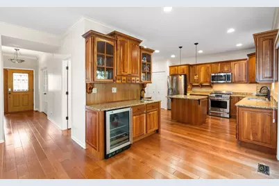 424 Harbor Drive, Carpentersville, IL 60110 - Photo 9