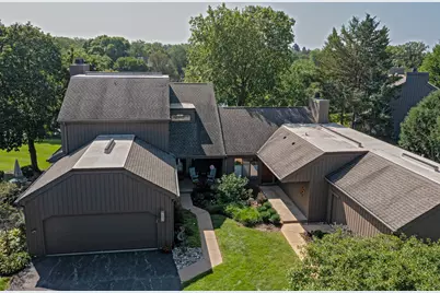 463 Woodview Road, Lake Barrington, IL 60010 - Photo 3