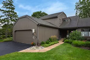 463 Woodview Rd, Lake Barrington, IL 60010 - Photo 1