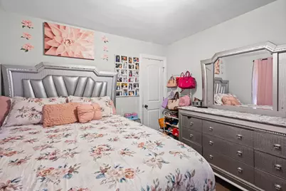 5922 S Karlov Avenue, Chicago, IL 60629 - Photo 17