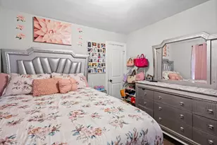 5922 S Karlov Ave, Chicago, IL 60629 - Photo 17
