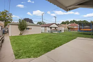 5922 S Karlov Ave, Chicago, IL 60629 - Photo 3