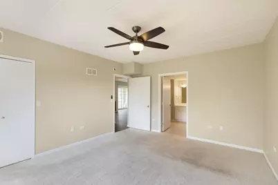 8505 Woodward Avenue #202, Woodridge, IL 60517 - Photo 15