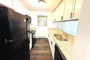 1375 N Winslowe Dr, Palatine, IL 60074 - Photo 3
