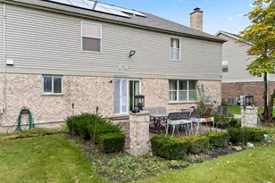 1381 Callen Ln, Des Plaines, IL 60016 - Photo 45