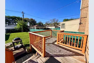 3129 W Birchwood Avenue, Chicago, IL 60645 - Photo 29