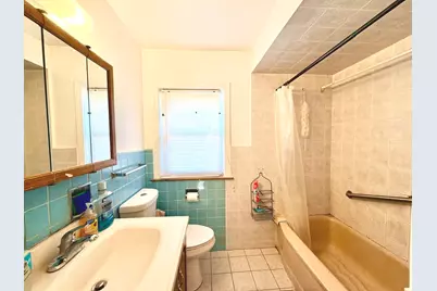 3129 W Birchwood Avenue, Chicago, IL 60645 - Photo 23