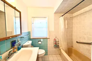 3129 W Birchwood Ave, Chicago, IL 60645 - Photo 23