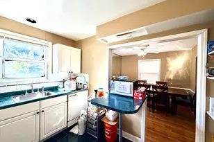 3129 W Birchwood Ave, Chicago, IL 60645 - Photo 15