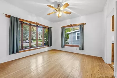 31 Logan Avenue, Geneva, IL 60134 - Photo 9