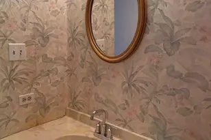 1050 Holbrook Rd, Homewood, IL 60430 - Photo 17