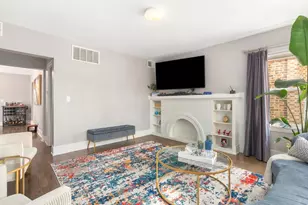 6044 N Fairfield Ave, Chicago, IL 60659 - Photo 13