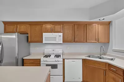 533 Cherry Hill Court, Schaumburg, IL 60193 - Photo 11