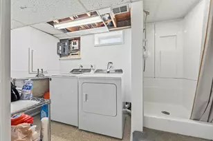 433 Kinkaid Ct, Des Plaines, IL 60016 - Photo 35