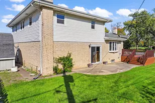 433 Kinkaid Ct, Des Plaines, IL 60016 - Photo 37