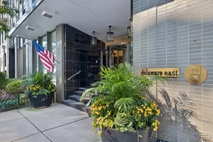 253 E Delaware Pl, Chicago, IL 60611 - Photo 25