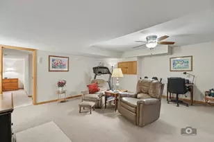 8911 Silverdale Dr, Orland Park, IL 60462 - Photo 23