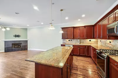 2801 N Oakley Avenue #206, Chicago, IL 60618 - Photo 5