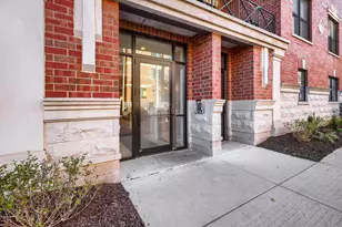 2801 N Oakley Ave, Chicago, IL 60618 - Photo 3