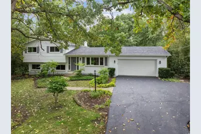 26890 N Longwood Road, Lake Forest, IL 60045 - Photo 1
