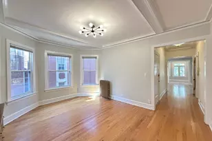 1329 W Carmen Ave, Chicago, IL 60640 - Photo 9