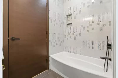 5830 N Lincoln Avenue #1S, Chicago, IL 60659 - Photo 9