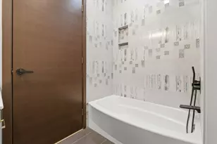 5830 N Lincoln Ave, Chicago, IL 60659 - Photo 9