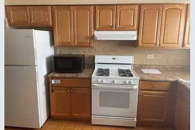 99 E Dundee Road #2S, Wheeling, IL 60090 - Photo 3