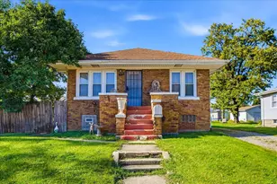 1713 Cora St, Crest Hill, IL 60403 - Photo 1