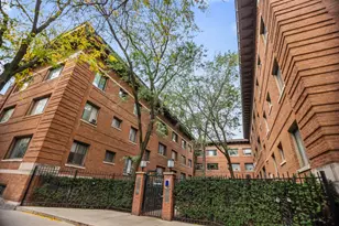 810 W Lakeside Pl, Chicago, IL 60640 - Photo 1