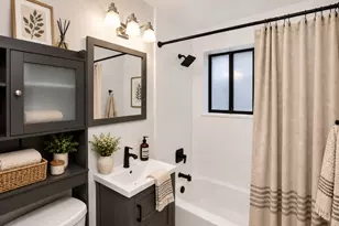 810 W Lakeside Pl, Chicago, IL 60640 - Photo 9