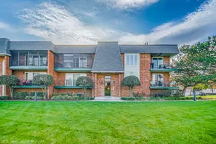 15711 S Sunset Ridge Ct, Orland Park, IL 60462 - Photo 1