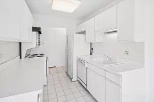 7141 N Kedzie Ave, Chicago, IL 60645 - Photo 9