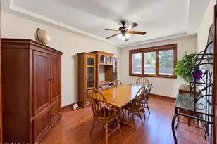 9030 Elm Ave, Burr Ridge, IL 60527 - Photo 9