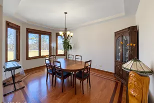 9030 Elm Ave, Burr Ridge, IL 60527 - Photo 3
