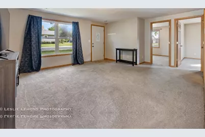126 E Kerr Street, Sycamore, IL 60178 - Photo 11