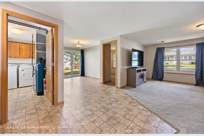 126 E Kerr Street, Sycamore, IL 60178 - Photo 9